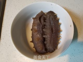 蔥燒海參的做法步驟：1