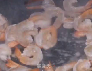 龍井蝦仁的做法步驟：4
