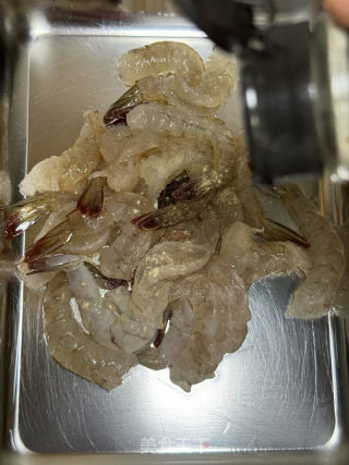 蝦仁炒牛肉的做法步驟：5