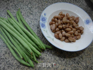 花生米炒梅豆的做法步驟：1