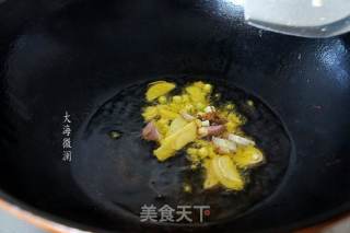 小雞燉蘑菇的做法步驟：5