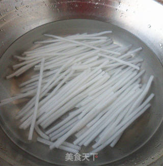 粉條燉扁豆的做法步驟：2