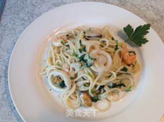 什錦海鮮意面的做法步驟：11
