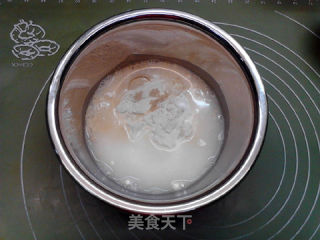 菠蘿香蕉披薩的做法步驟：2