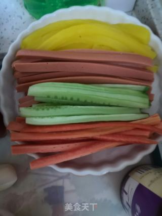 咸鵝蛋黃紫菜卷飯的做法步驟：3