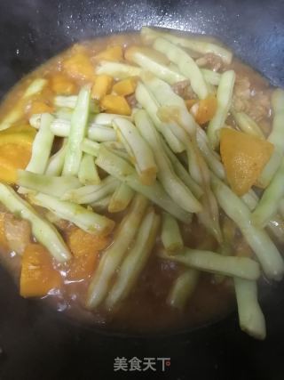 五花肉燉南瓜蕓豆的做法步驟：8