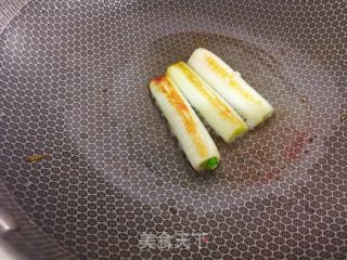 蔥燒海參的做法步驟：4