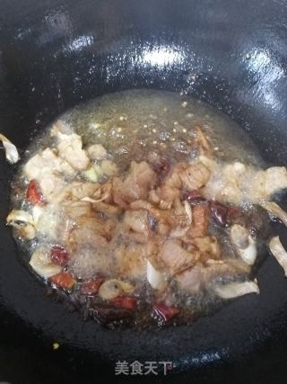 五花肉燉南瓜蕓豆的做法步驟：5