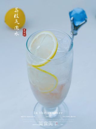 荔枝氣泡水的做法步驟：1