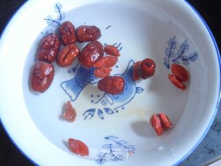 燉出來的美味---【香菇燉雞】的做法步驟：3