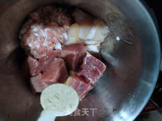 自制牛肉香腸的做法步驟：3