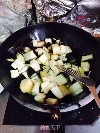 紅燒茄子的做法步驟：3