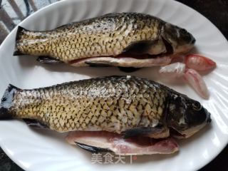 鯽魚蘿卜湯的做法步驟：1