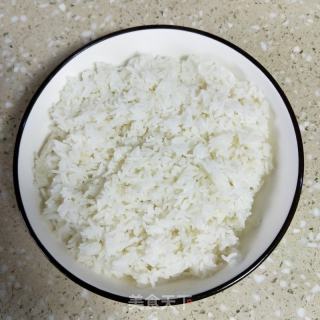 簡易壽司卷的做法步驟：1