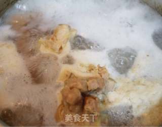 最美云南菜--酸豬腳湯的做法步驟：6