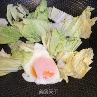荷包蛋蔬菜貓耳朵湯的做法步驟：3