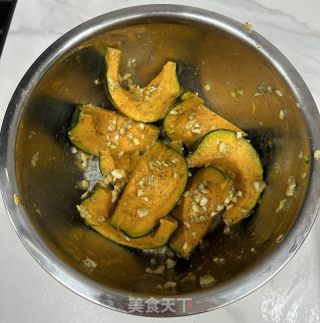 蒜香烤貝南瓜的做法步驟：4