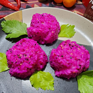 火龍果飯團(tuán)
