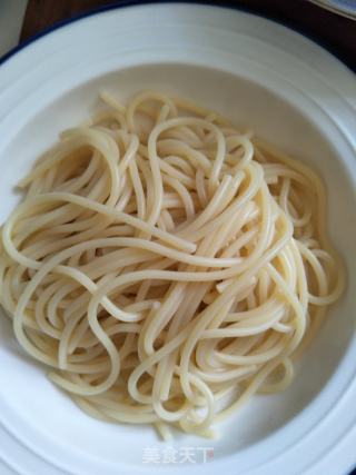 青醬意面的做法步驟：2