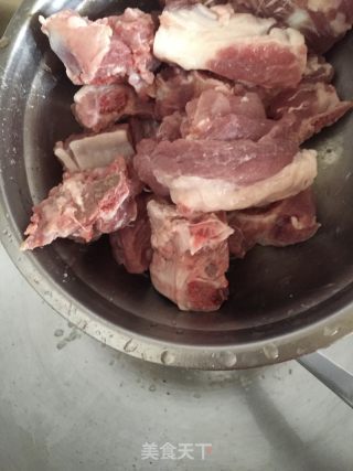 排骨燜東北扁豆的做法步驟：6