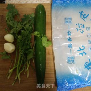東北大拉皮的做法步驟：1