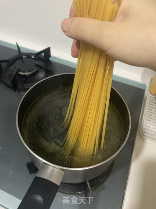 橄欖油意大利面的做法步驟：2