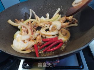 冬陰功海鮮湯的做法步驟：3