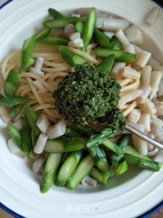 青醬意面的做法步驟：5