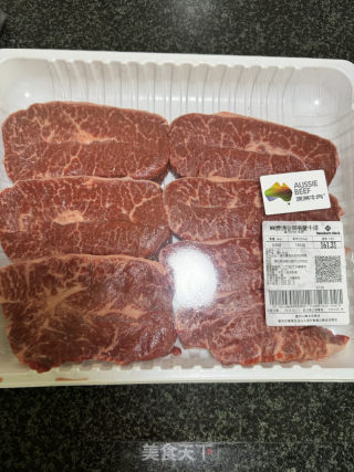 黃油口蘑牛肉粒的做法步驟：1
