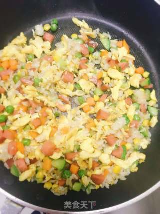揚(yáng)州炒飯的做法步驟：4