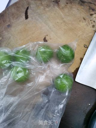 紅糖李子的做法步驟：2