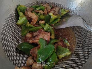 青椒炒肉的做法步驟：6
