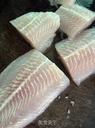 照燒巴沙魚的做法步驟：1
