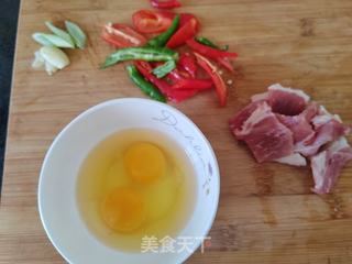 肉炒尖椒雞蛋的做法步驟：1