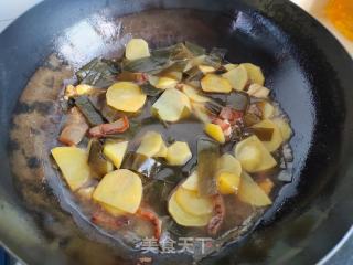 海帶燒土豆的做法步驟：7