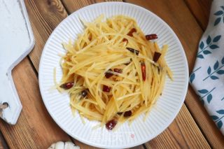 酸辣土豆絲的做法步驟：6