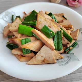 蒜苗炒豆干