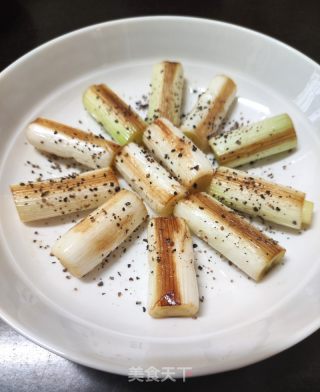 黑椒海鹽煎大蔥的做法步驟：8