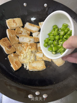 青椒豆腐的做法步驟：7