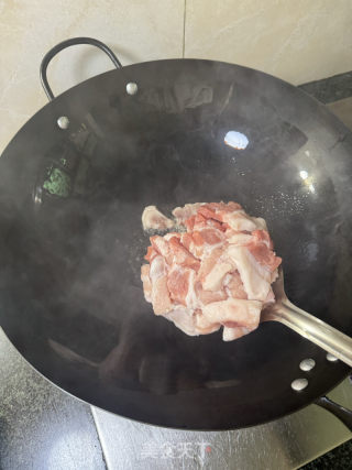 五花肉苦瓜煲的做法步驟：5