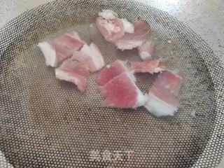 肉炒尖椒雞蛋的做法步驟：2