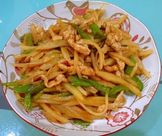 魚香土豆絲的做法步驟：7