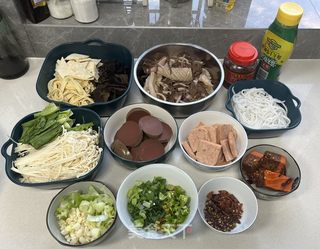 麻辣滾燙的做法步驟：1